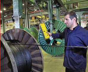 Manufacturers need healthy economic environment 