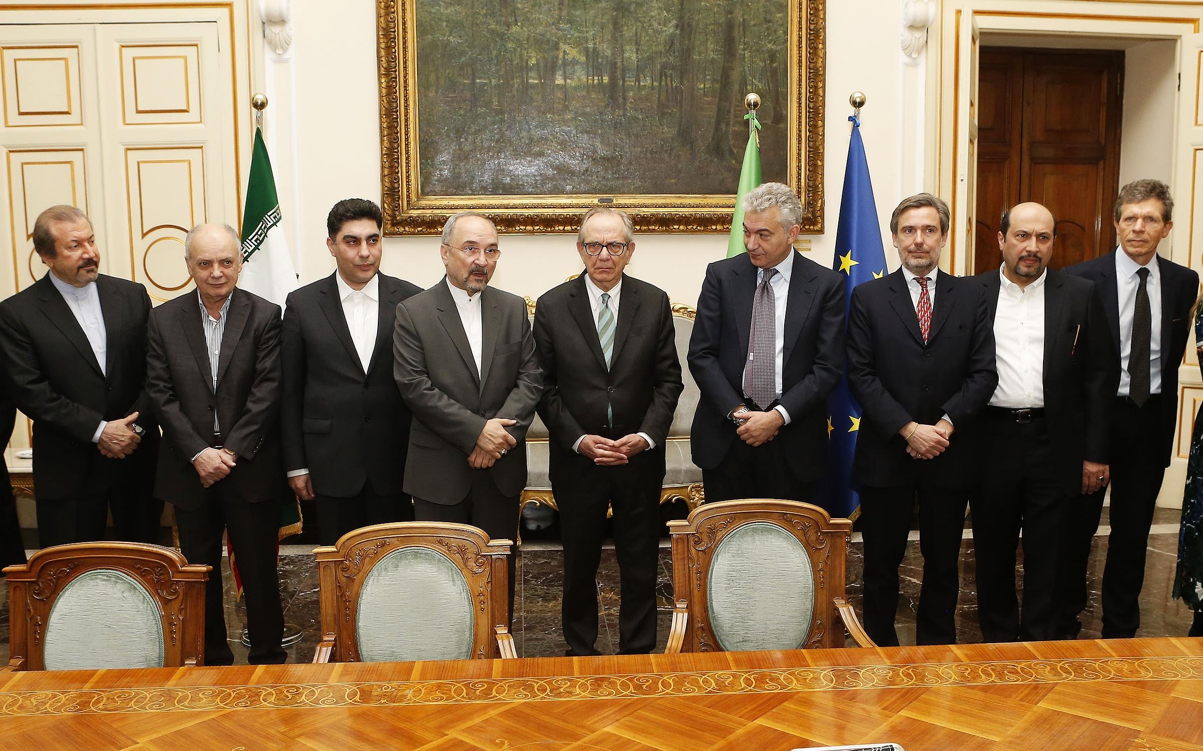 Iran, Italy Conclude €5 billion Finance Deal 