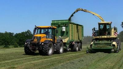Iran, Armenia sign MoU on manufacturing agricultural machinery